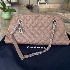 Beautiful vintage Chanel bag